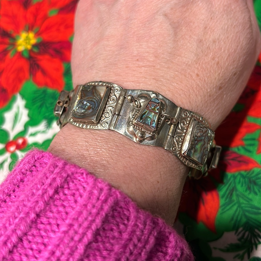 Gorgeous vintage Mexican abalone bracelet